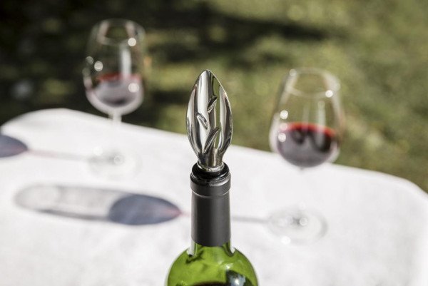 ŞARAP DÖKÜCÜ “The Pourer Leaf”